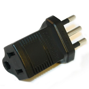Adaptador Americano a Nacional c/Tierra